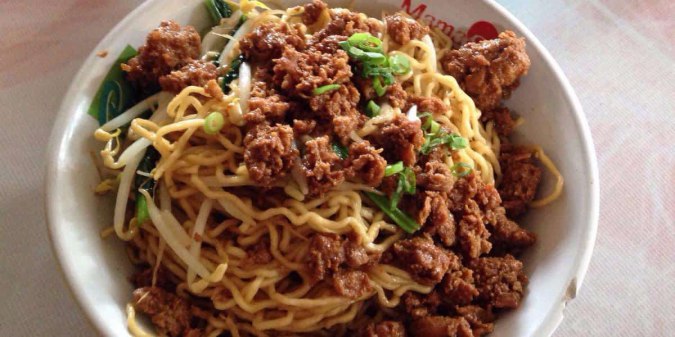 1. Mie Ayam Blo’on, 2. Bakmi Berdikari, 3. Mie Ayam Bangka Asan, 4. Yamin 88 Cijantung, 5. Mie Ayam Gondangdia, 6. Mie Ayam Yunus, 7. Bakmi Baji Pamai, 8. Bakmi Jhon Sampit Melawai, 9. Bakmi Tasik, 10. Mie Ayam Alip