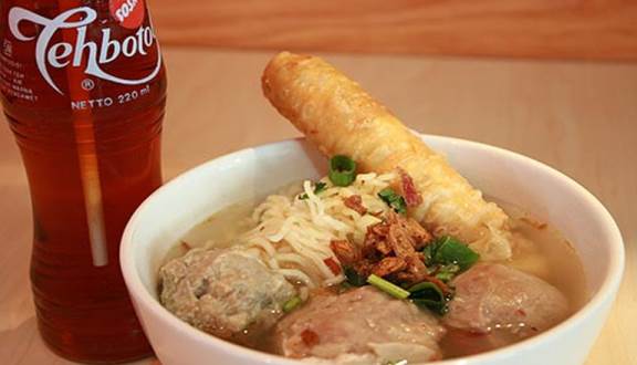 1. Bakso Kocok Bandung, 2. Bakso Daging Sapi Bang Eric, 3. Bakso Sabar, 4. Bakso Charles, 5. Bakso Bakwan Malang Cak Su Kumis, 6. Bakso Daging Sapi Asli Bang Eric, 7. Bakso Kota Cak Man, 8. Mie Ayam Bakso Kangen, 9. Bakso Bakwan Malang Mas Suyudi, 10. Bakso Gepeng (Bakso Apotek Rini), 11. Bakso Boedjangan