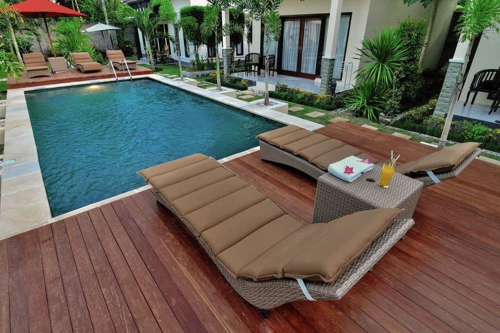 1. Villa Namu Kuta Lombok, 2. Villa Yukie, 3. Aston Inn, 4. Shu Villa, 5. Puri Indah, 6. Hadiqa Villas, 7. Villa Bau Nyale, 8. Villa Cantik, 9. Blue Monkey Villas, 10. Villa Jo-The Summit, 11. Dream Estate, 12. Griya Asri, 13. Fizz Lombok, 14. Villa Karingal, 15. Villa Paer Due, 16. Kies Villa