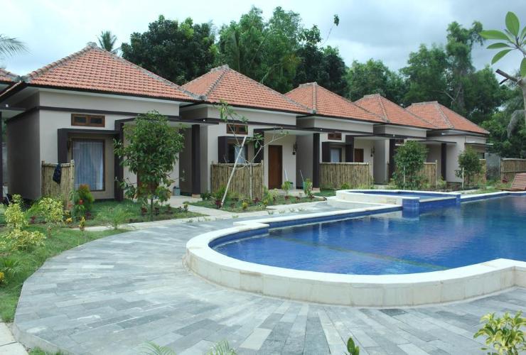1. Villa Namu Kuta Lombok, 2. Villa Yukie, 3. Aston Inn, 4. Shu Villa, 5. Puri Indah, 6. Hadiqa Villas, 7. Villa Bau Nyale, 8. Villa Cantik, 9. Blue Monkey Villas, 10. Villa Jo-The Summit, 11. Dream Estate, 12. Griya Asri, 13. Fizz Lombok, 14. Villa Karingal, 15. Villa Paer Due, 16. Kies Villa