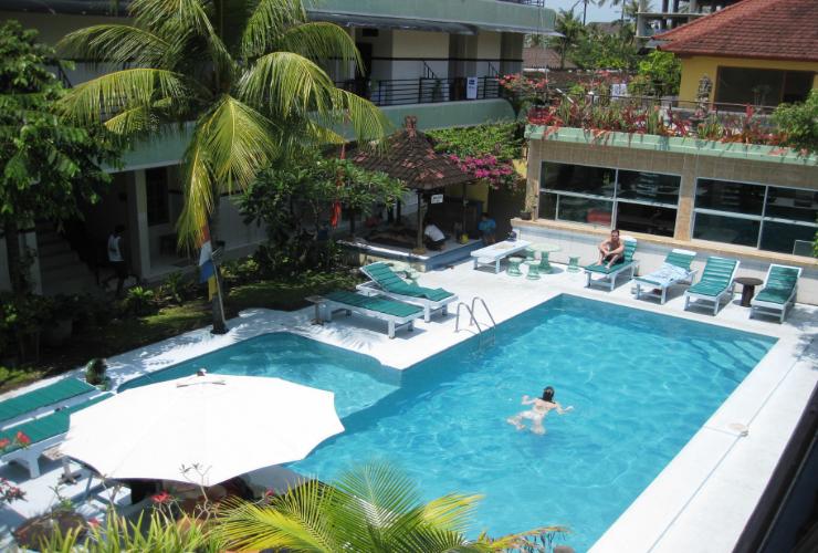 1. Sandat Hotel Legian, 2. Berry Biz Hotel, 3. Kiki Residen Bali, 4. The Grey Boutique Inn, 5. Sayang Beach Lodging, 6. POP Hotel Legian Dewi Sri, 7. Vilarisi Hotel, 8. Restu Bali Hotel, 9. Amaris Hotel Dewi Sri, 10. Palloma Hotel Kuta, 11. Duo Legian Hotel, 12. Cassa Dasa Legian, 13. Airy Legian Sriwijaya Kuta, 14. The Spot Legian, 15. Neo Kuta Jelantik