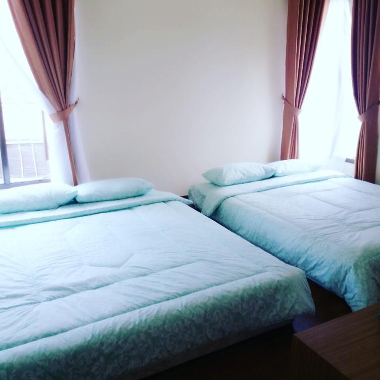 1. Mau Jadi Nomer Satu? Pasang Iklan Klik Disini, 2. Cikole Village Home Garden, 3. Barn Villa, 4. Roxo The Highland, 5. Bata Merah, 6. Villa 121, 7. Nuansa Alam, 8. Sadulur 2, 9. Manoko Ville, 10. Villa Baverly, 11. Dalil Putra, 12. Villa Sadulur, 13. Rumah Kayu, 14. Villa Rosvita, 15. Alessandra Villa