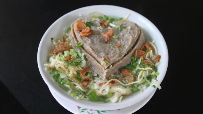 1. Bakso Cinta, 2. Bakso Mawut, 3. Mie Ayam Pak Kribo, 4. Bakso Krikil Pak Bendot