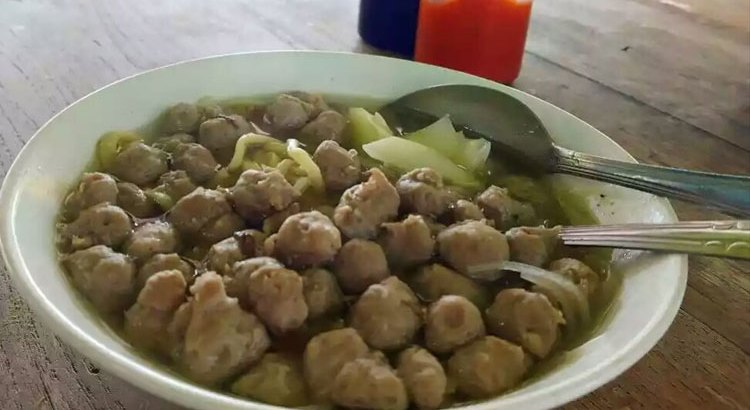 1. Bakso Cinta, 2. Bakso Mawut, 3. Mie Ayam Pak Kribo, 4. Bakso Krikil Pak Bendot