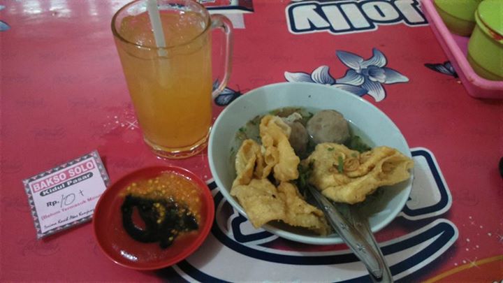 1. Bakso Kota Cak Man, 2. Bakso Mercon Cak Kar, 3. Bakso Pak Gun, 4. Bakso Solo Kidul Pasar, 5. Bakso Damas, 6. Bakso Sumsum Cak Hadi, 7. Bakso Bakar Trowulan, 8. Bakso Bakar Pahlawan Trip