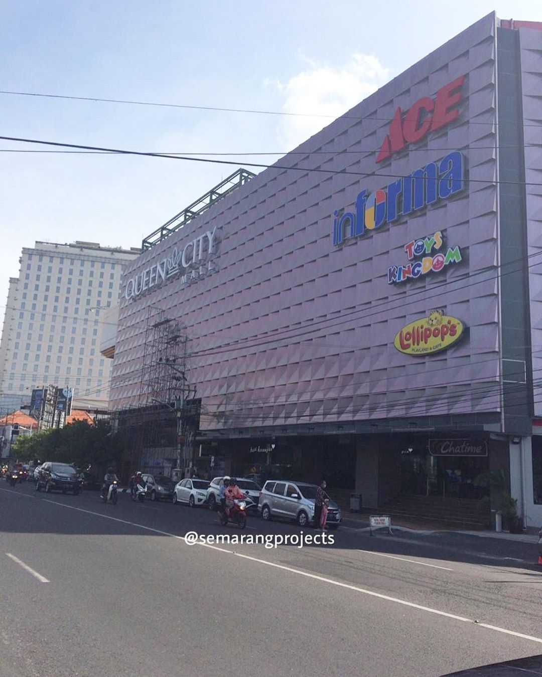 1. Paragon, 2. Mall Ciputra, 3. Java Supermall, 4. DP Mall, 5. Semarang Town Square, 6. Central City Mall, 7. Queen City Mall, 8. Transmart Setiabudi, 9. Metro Plaza, 10. Transmart Majapahit