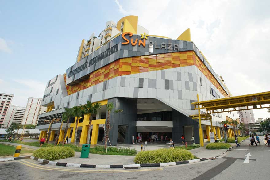 1. Medan Mall, 2. Lippo Plaza, 3. Center Point Mall, 4. Plaza Medan Fair, 5. Sun Plaza, 6. Grand Palladium, 7. Camridge City Square, 8. Focal Point, 9. Manhattan Time Square, 10. Ringroad City Walks