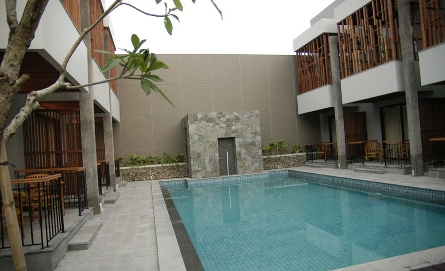 1. Villa Aquin, 2. The Edelweiss, 3. Grand Laguna, 4. Villa Pakpuh, 5. Villa Masikama, 6. Villa Maharani 1, 7. Ndalem Rahayu Homestay, 8. Omah Begalon, 9. Villa Wahyu Utomo, 10. Villa Wahyu Abadi, 11. Cozy Villa