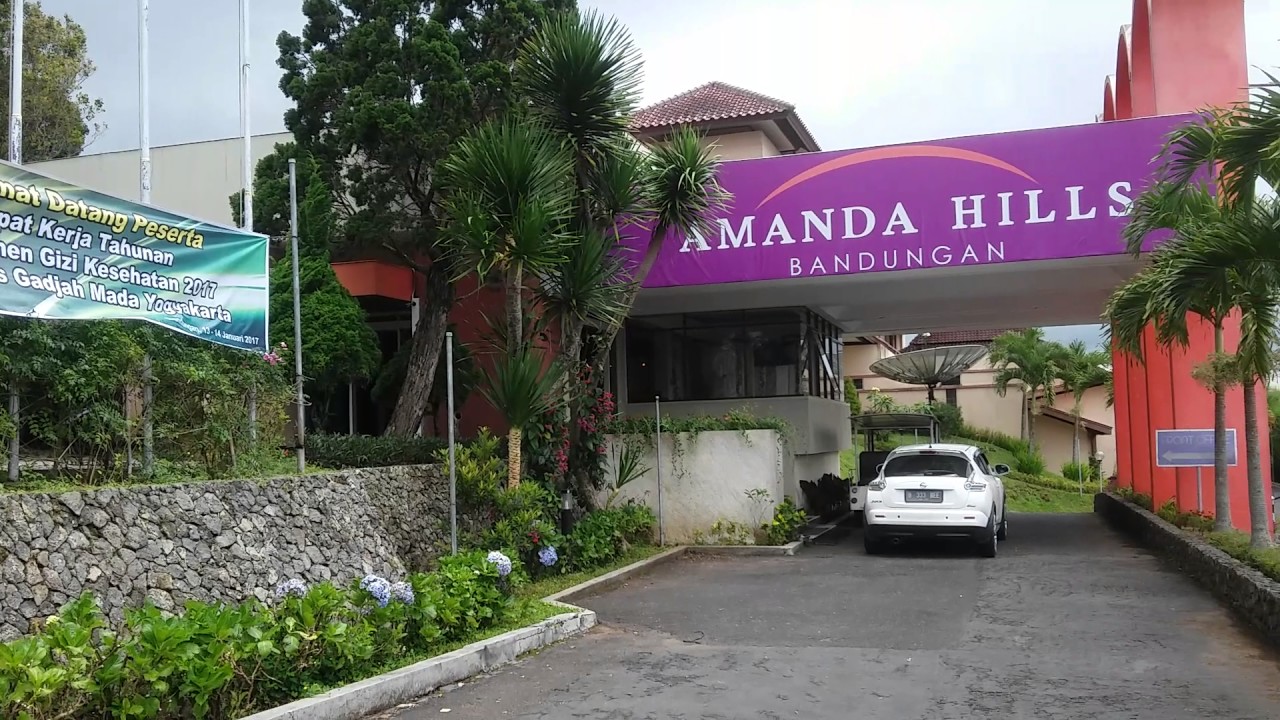 1. Patra Jasa Semarang Convention Hotel, 2. Oak Tree Emerald Hotel Semarang, 3. Balemong Resort, 4. Star Hotel Semarang, 5. Amanda Hills Bandungan, 6. Hotel Chanti, 7. Gumaya Tower Hotel