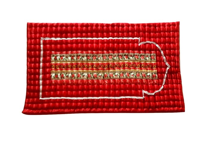 1. Kain Palembang, 2. Kaos Khas , 3. Sajadah Lihab, 4. Miniatur Jembatan Ampera, 5. Kain Songket, 6. Ukiran Khas, 7. Kain Jumputan, 8. Lakuer, 9. Kain Blongsong, 10. Batik, 11. Kain Tajung, 12. Tas Cindo, 13. Miniatur Rumah Adat Limas, 14. Miniatur Menara Pulau Kemaro, 15. Gantungan Kunci Alat Musik Tradisional