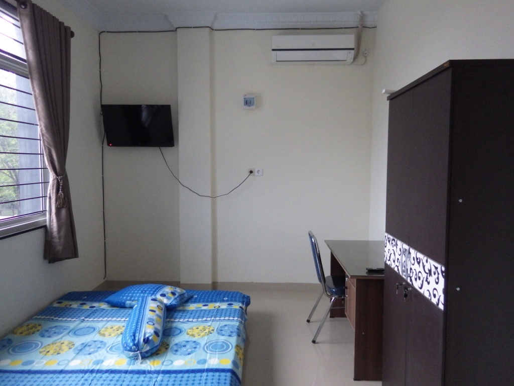 1. Sinar Pratama, 2. Kost Homestay Fajar 2 Payung Sekaki, 3. Graha Badnur Kost Syari’ah, 4. Kost The Syafwa Tipe A, 5. Kost Afria, 6. Kost Rumaisa Homestay, 7. Kost Sariamin 10 Sail, 8. Kost Utama HR Tipe A, 9. Kost Utama HR Tipe B, 10. Kost D’arwana II, 11. Kost Longcana Exclusive