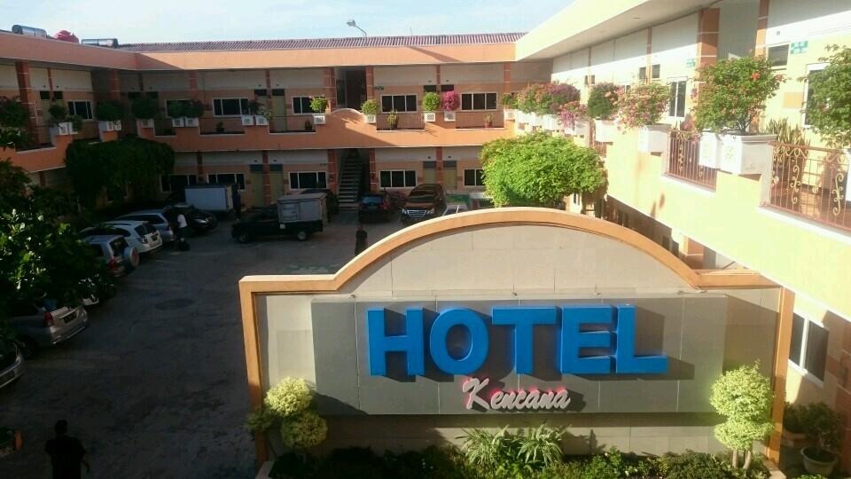 1. Fave Hotel, 2. Hotel Kencana, 3. Antika, 4. Larasati, 5. Pantura, 6. Kartini, 7. Liberty, 8. Surya, 9. Sumber Agung, 10. Rantina, 11. Tiara, 12. Puri Indah, 13. Kencana, 14. Sewu Beach, 15. Jakarta Raya