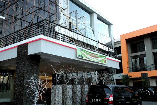 1. Nava Hotel, 2. Hotel Bintang, 3. Indah Palace, 4. Grand Bintang, 5. Jawa Dwipa Heritage, 6. Ipienk Resort, 7. Bukit Sekipan