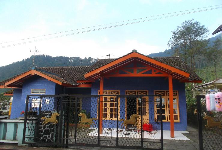 1. Villa Mawar Indah, 2. Puri Mutiara, 3. Villa Melati 2, 4. Villa Kuda Mas, 5. Sankita Guci, 6. Villa Barokah, 7. Villa Sampurna Guci