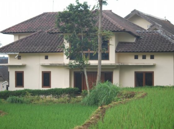 1. Sinar Ekspress Villa, 2. Villa Blok D1 Trawas, 3. Villa Rusa, 4. Villa Andreas, 5. Villa Gardena, 6. Villa Bu Dollah Trawas