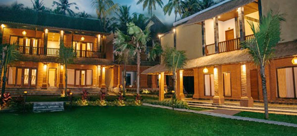 1. Amora Ubud, 2. Adiwarna Arya, 3. Mandana Ubud, 4. Ulun Ubud, 5. Natya Ubud, 6. Pajar Ubud, 7. Kupu Kupu Barong, 8. Bije Suites, 9. Temuku Villas, 10. Komaneka at Tanggayuda, 11. Dwaraka the Royal, 12. The Payogan, 13. Jati Cottage, 14. Kamandalu Ubud, 15. Villa Kayu Lama