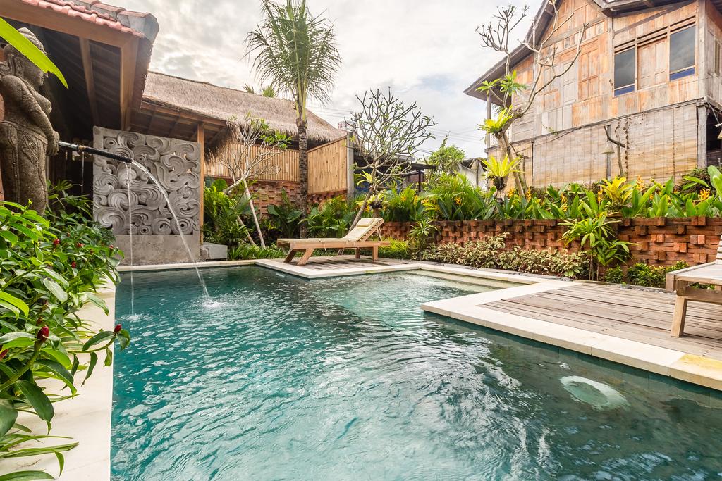 1. Amora Ubud, 2. Adiwarna Arya, 3. Mandana Ubud, 4. Ulun Ubud, 5. Natya Ubud, 6. Pajar Ubud, 7. Kupu Kupu Barong, 8. Bije Suites, 9. Temuku Villas, 10. Komaneka at Tanggayuda, 11. Dwaraka the Royal, 12. The Payogan, 13. Jati Cottage, 14. Kamandalu Ubud, 15. Villa Kayu Lama