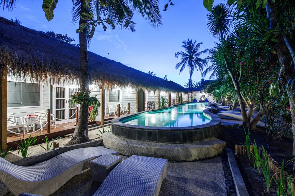 1. Camilla Resort, 2. Dolcemare Resort, 3. Kaluku Gili Resort, 4. Manta Dive Gili Trawangan Resort, 5. Marygio Resort, 6. Sadev Resort, 7. Gili Air Santuary Villa &amp; Resort, 8. Sunset Palms Resort, 9. Holiday Resort Lombok, 10. Vamana Resort