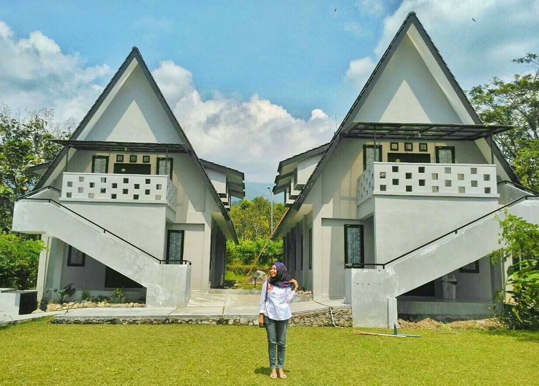 2. Villa Puncak, 3. Blessing Hills, 4. Villa De’desa, 5. Villa Wijaya 8, 6. The Alit Villa