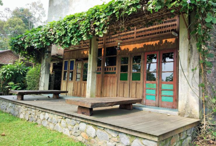 2. Villa Puncak, 3. Blessing Hills, 4. Villa De’desa, 5. Villa Wijaya 8, 6. The Alit Villa
