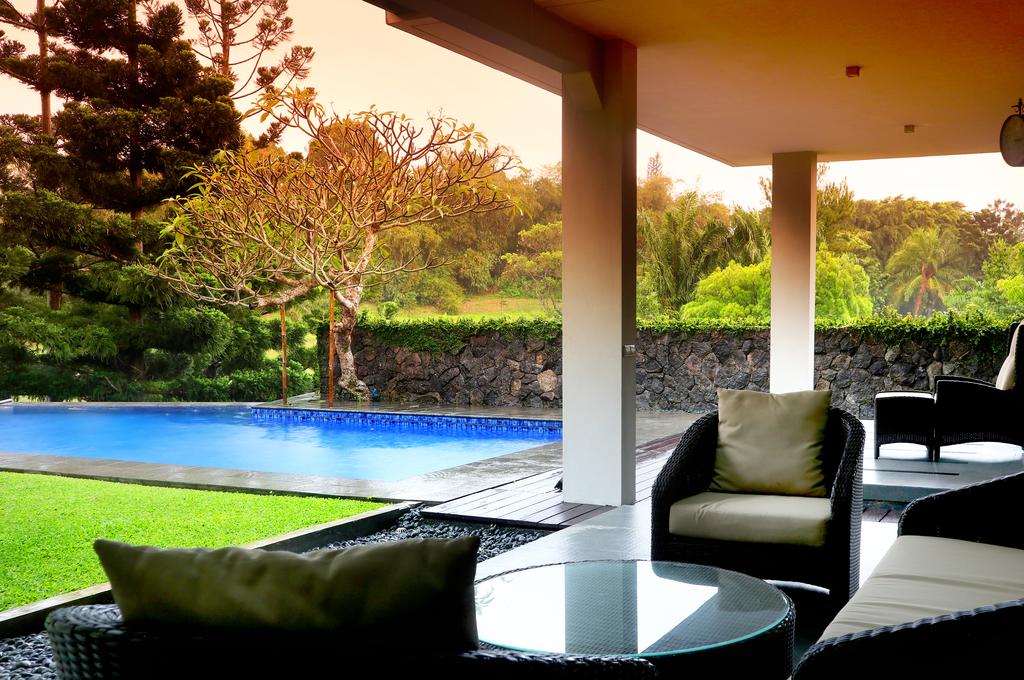 1. Mom’s Villa, 2. Cozy Rancamaya, 3. Villa Amadin, 4. R Hotel & Villa