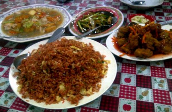 1. Depot Slamet, 2. Idola Nasi Goreng , 3. Cumi Pak Gatot, 4. Cak Tohir, 5. Anti KKN 98, 6. Nasi Goreng Darurat, 7. Pak Muji, 8. Nasi Goreng 69, 9. Nasi Goreng Hoki, 10. Cak Moo