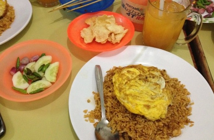 1. NasGor Pemuda, 2. Semalam Suntuk, 3. NasGor Surya, 4. NasGor Pandu, 5. Komdak, 6. Teguh Jaya 99, 7. Mas Adi, 8. NasGor Jakarta, 9. Fountain, 10. Wajir Seafood