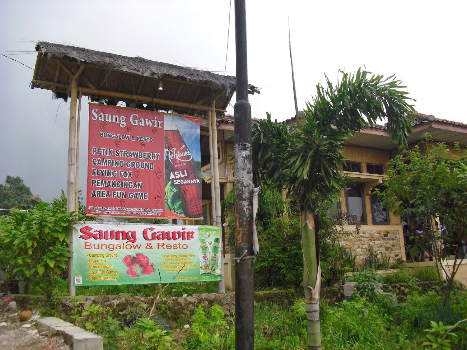 1. Ciwidey Hills Radhina, 2. Hotel Pesona, 3. Driam Riverside, 4. Patuha Resort, 5. Rancabali Tea, 6. Kampung Strawberry, 7. Nugraha, 8. Kampung Pa’Go, 9. Pondok Gembyang, 10. Villa Kampung Karuhun Sutan Raja, 11. Argapuri Resort, 12. Guest House Ciwalini, 13. Abang Hotel, 14. Pondok Winagung, 15. Pondok Stevia, 16. Rumah Kayu Kelapa Rancabali, 17. Emte Highland, 18. Saung Gawir, 19. Ciwidey Valley, 20. Albis Hotel