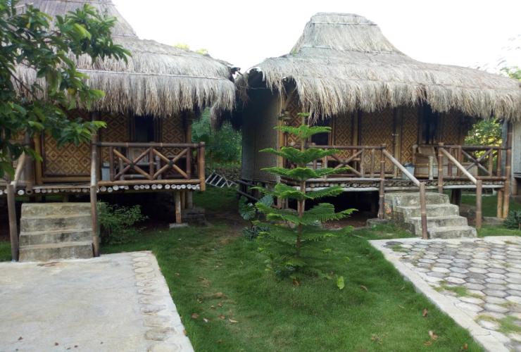 1. Joglo Watu Kelir, 2. Walet Guest House, 3. Griya Kusuma, 4. Griya Pesisir, 5. Rock Garden, 6. Putra Darma, 7. Bukit Seribu, 8. Cemara Udang, 9. Omah Sundak, 10. Kukup Beach Nature Inn