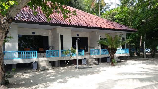 1. Seribu Resort, 2. H Island, 3. Pulau Bidadari Resort, 4. Pulau Putri Resort, 5. Pelangi Resort, 6. Pulau Royal Resort, 7. Ayer Island Resort, 8. Sepa Island Resort, 9. Seribu Island Resort, 10. Ody Dive Resort Pramuka Island