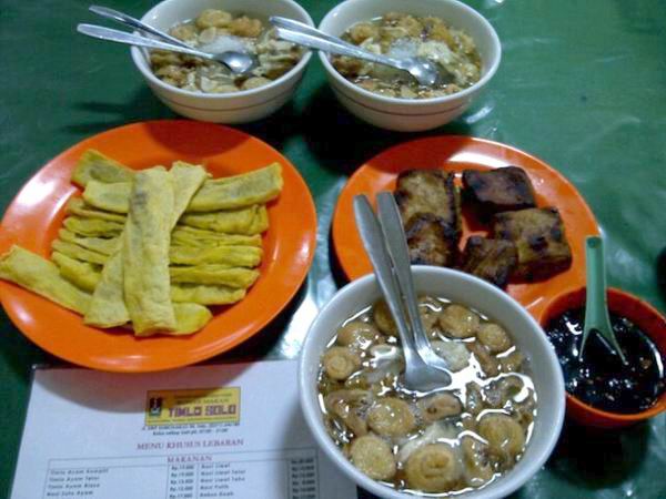 1. RM Timlo Solo, 2. Sate Kambing Asli , 3. Soto Triwindu, 4. Bakso Kadipolo, 5. Warung Selat , 6. Bakso Alex , 7. Warung Tengkleng , 8. Rocketz Live Coffee, 9. Owl Salad &amp; Bar, 10. Soga Restaurant 