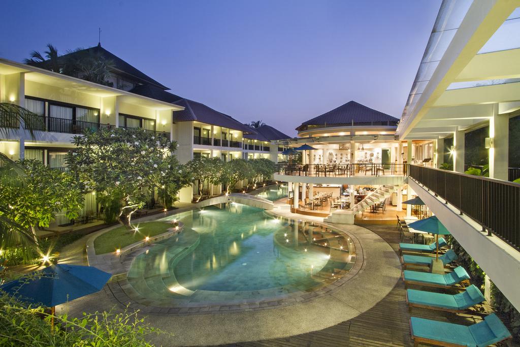 1. Ayana Resort And Spa, 2. The Seminyak Beach Resort&Spa, 3. Ayodya, 4. Holiday Inn Family, 5. Bulgari, 6. The Camakila Legian, 7. Conrad, 8. Four Season At Jimbaran Bay, 9. Villa &Resort Ibu Rama, 10. Ubud Sari Health Retreat, 11. Sang Giri Mountain Glamping, 12. Plago Holiday, 13. Grand Hyatt, 14. The Jayakarta, 15. Intercontinental