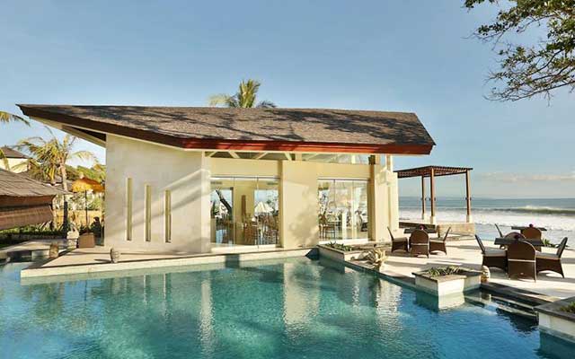 1. Ayana Resort And Spa, 2. The Seminyak Beach Resort&Spa, 3. Ayodya, 4. Holiday Inn Family, 5. Bulgari, 6. The Camakila Legian, 7. Conrad, 8. Four Season At Jimbaran Bay, 9. Villa &Resort Ibu Rama, 10. Ubud Sari Health Retreat, 11. Sang Giri Mountain Glamping, 12. Plago Holiday, 13. Grand Hyatt, 14. The Jayakarta, 15. Intercontinental