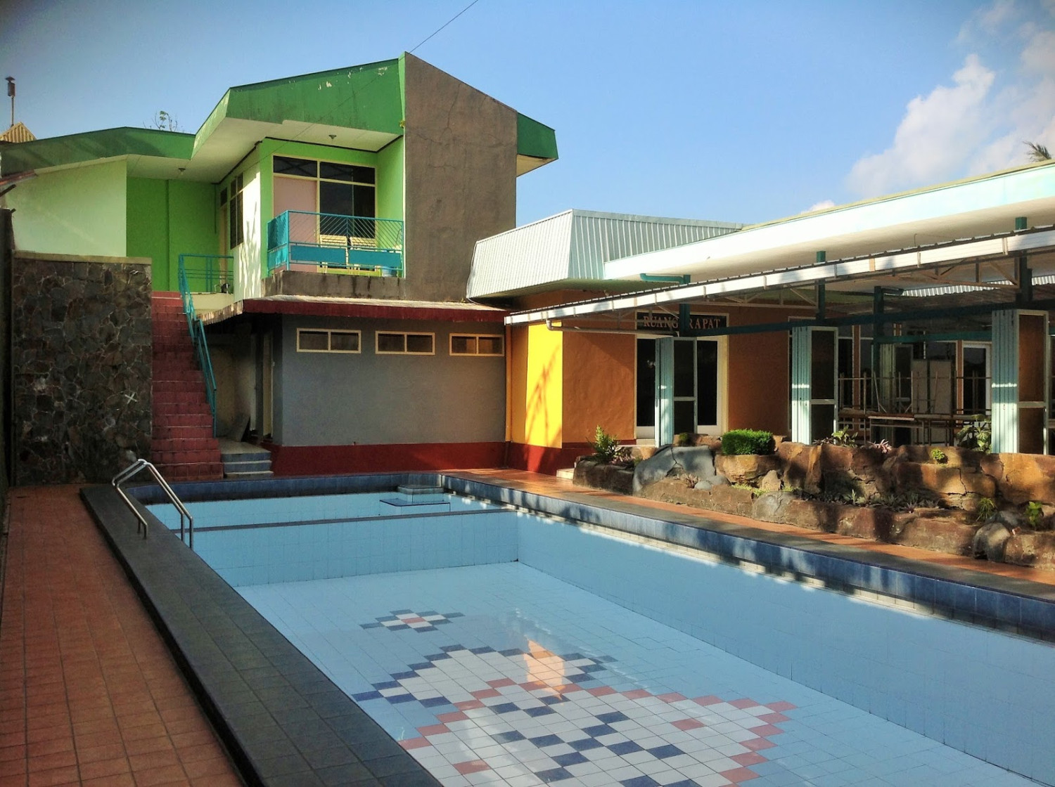 1. Hotel Frieda, 2. Pondok Wisata, 3. Villa Pondok Kopi, 4. Amanda Hills, 5. Matahari Hotel, 6. Wisma Gaya, 7. Hotel Kencana, 8. Hotel Arjuna Sari, 9. The Bandungan Hotel, 10. Azaya Hotel
