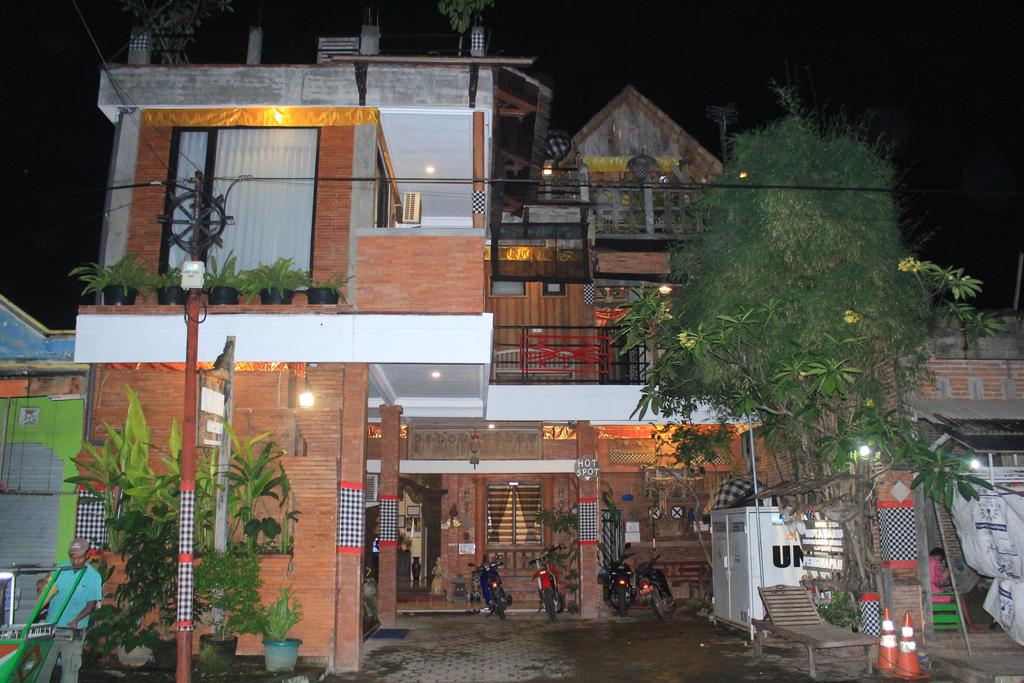 1. Graha Muria, 2. Hotel Artha, 3. Wisma Salimna, 4. Hotel Prima Graha, 5. Kepodang Losmen, 6. Hotel Majesty, 7. Homestay Kotabaru, 8. Chotin Hotel, 9. Hotel Air Mancur, 10. Grand Tanjung Hotel