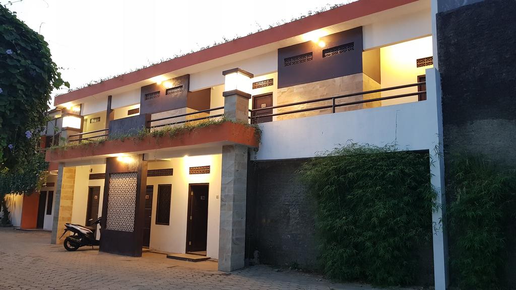 1. Graha Muria, 2. Hotel Artha, 3. Wisma Salimna, 4. Hotel Prima Graha, 5. Kepodang Losmen, 6. Hotel Majesty, 7. Homestay Kotabaru, 8. Chotin Hotel, 9. Hotel Air Mancur, 10. Grand Tanjung Hotel