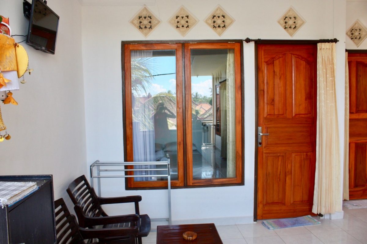 1. Risna Homestay, 2. Pandan Wangi, 3. Nusa Bagus, 4. Lembongan Tropical, 5. Yudist Guest House, 6. Nalaroka Inn, 7. Swara Homestay, 8. Nyoman Guest House, 9. Pandawa Homestay, 10. Bima Homestay