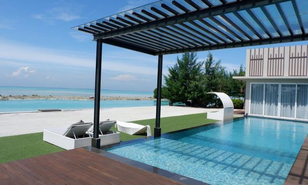 1. Seribu Resort, 2. H Island, 3. Pulau Bidadari Resort, 4. Pulau Putri Resort, 5. Pelangi Resort, 6. Pulau Royal Resort, 7. Ayer Island Resort, 8. Sepa Island Resort, 9. Seribu Island Resort, 10. Ody Dive Resort Pramuka Island