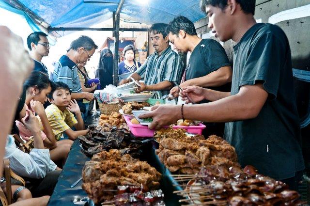 1. M. Yusuf, 2. A’ Adam, 3. Pak Salam, 4. Yogya Bogor Junction, 5. Abang Iyus, 6. Ibu Rahayu, 7. Mang Ohim, 8. Soto Mie Agih, 9. M. Ridwan, 10. Pak Dayat