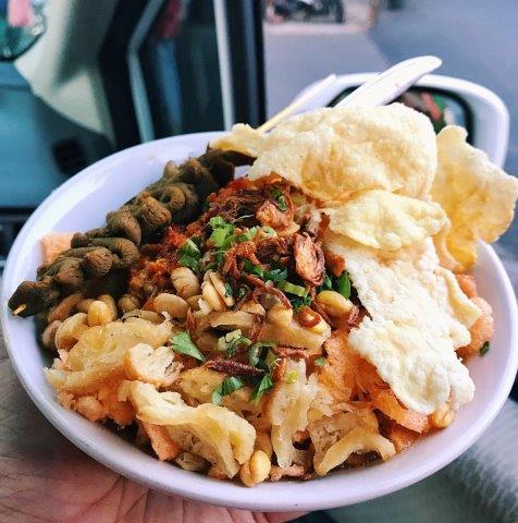 1. Bubur Gibbas, 2. Bubur H. Amid, 3. Bubur Pak Imon, 4. Bubur Pak Zaenal, 5. Mang H. Oyo Pusat, 6. Bubur Ayam Yuyu, 7. Bubur Ayam PMI, 8. Bubur Lampur Merah, 9. Bubur Palaguna, 10. Bubur Handayani