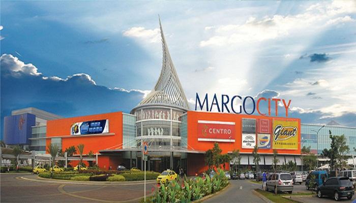 1. Masjid Kubah Emas, 2. Agrowisata Belimbing Dewa, 3. Gubung Mang Engking, 4. Godong Ijo, 5. Soto Kauman Express, 6. D’Kandang Amazing Farm, 7. Margocity
