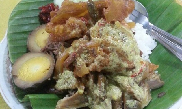1. Gudeg Abimanyu, 2. Gudeg Anjas, 3. Gudeg Gama, 4. Gudeg Leman, 5. Gudeg Merak Mati, 6. Gudeg Yogya Bulu, 7. Gudeg Bu Dul