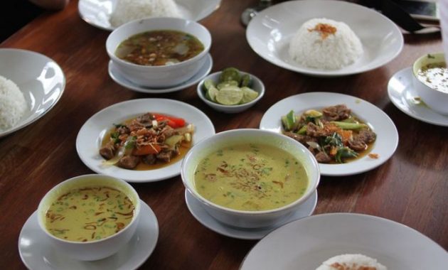 1. M. Yusuf, 2. A’ Adam, 3. Pak Salam, 4. Yogya Bogor Junction, 5. Abang Iyus, 6. Ibu Rahayu, 7. Mang Ohim, 8. Soto Mie Agih, 9. M. Ridwan, 10. Pak Dayat