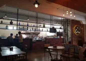 1. Dlumpang Cafe, 2. Meowpi Cafe, 3. Fruktosa Juice Bar, 4. Ruang Kayu Resto & Cafe, 5. Kopi Janji Jiwa, 6. Tiwuk Dapoer, 7. Kampung Kopi Sambisari, 8. Mie Kepang Jayakarta, 9. Oki Katsu, 10. Es Teller Mendunia