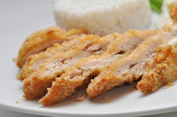 1. Dlumpang Cafe, 2. Meowpi Cafe, 3. Fruktosa Juice Bar, 4. Ruang Kayu Resto & Cafe, 5. Kopi Janji Jiwa, 6. Tiwuk Dapoer, 7. Kampung Kopi Sambisari, 8. Mie Kepang Jayakarta, 9. Oki Katsu, 10. Es Teller Mendunia