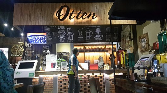 1. Macehat Coffee, 2. The Thirthy Six, 3. Coffee Locale, 4. Matador Country, 5. Sangrai Coffeeshop, 6. Vo Coffee, 7. Jabu Berastagi, 8. Kopi Layang, 9. A Dua Coffee, 10. Otten Coffee