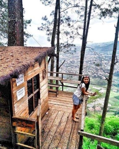 Mengenal Omah Kayu, Menelusuri Omah Kayu, Melihat Interior, Area Yang Menarik, Jalan Menuju Lokasi, Harga Tiket Masuk, Fasilitas Yang Ada, Tips Berlibur