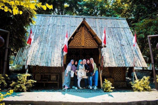 Cukup Menarik, Mengenal Lokasi, Fasilitas Yang Ada, Sisi Menarik, Rute Menuju Lokasi