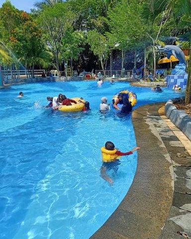 Peminat Wisata Air, Rute Menuju Lokasi, Berbagai Wahana , Harga Tiket Masuk , Fasilitas