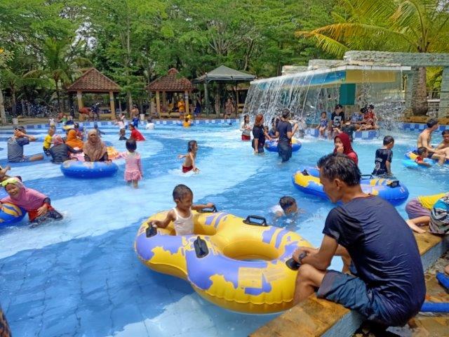 Peminat Wisata Air, Rute Menuju Lokasi, Berbagai Wahana , Harga Tiket Masuk , Fasilitas